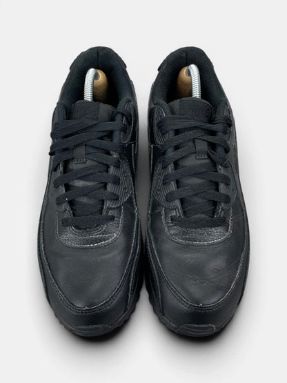 Nike Air Max 90 Triple Black — buty sportowe męskie w bardzo dobrym stanie rozmiar 43, widok z góry