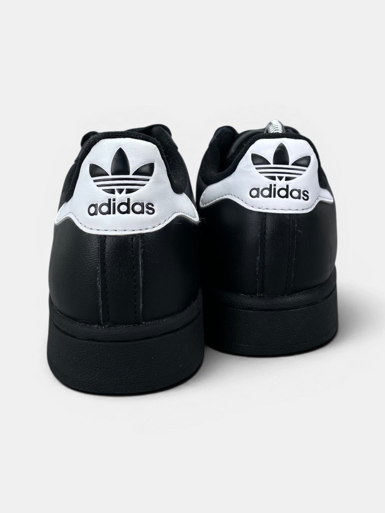 Adidas Superstar II — buty sportowe damskie w bardzo dobrym stanie rozmiar 37 1/3, widok z tyłu