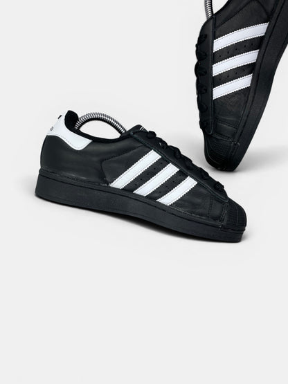 Adidas Superstar II Black White — buty sportowe damskie w bardzo dobrym stanie rozmiar 36, wewnętrzny panel lewego buta