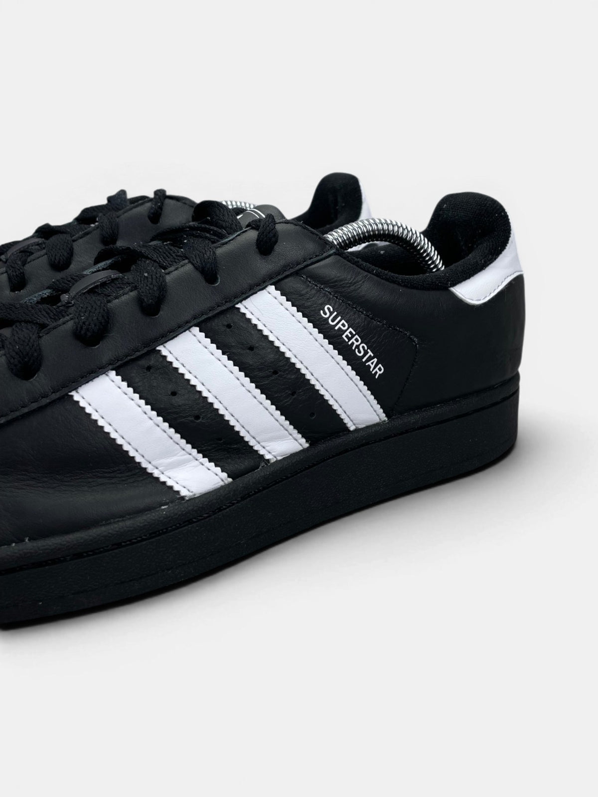 Adidas Superstar II Black White — buty sportowe damskie w bardzo dobrym stanie rozmiar 39 1/3, opcjonalne zdjęcie 1
