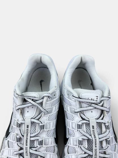 Nike P-6000 P-6000 Metallic Silver — buty sportowe męskie w bardzo dobrym stanie rozmiar 45, zapiętki butów