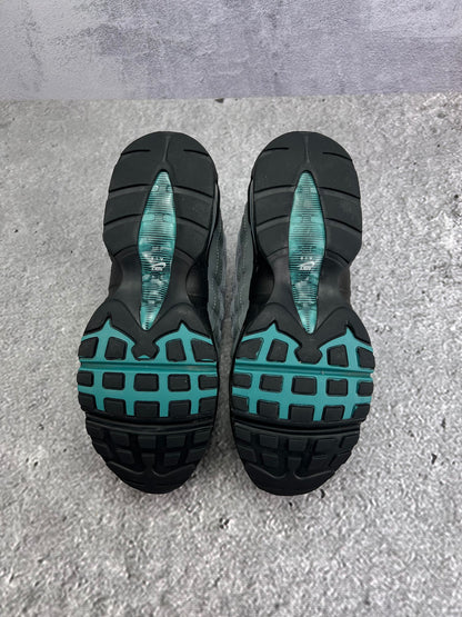 Nike Air Max 95 Mineral Teal — buty sportowe damskie w bardzo dobrym stanie rozmiar 39, podeszwa