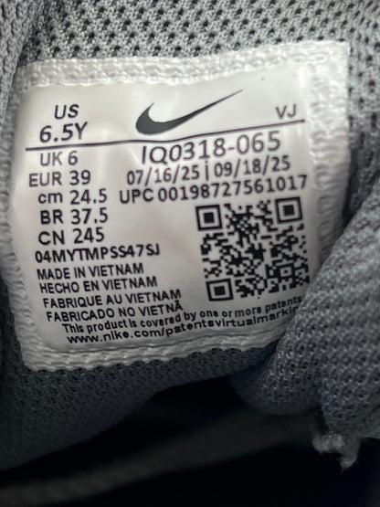 Nike Air Max 95 Mineral Teal — buty sportowe damskie w bardzo dobrym stanie rozmiar 39, opcjonalne zdjęcie 1