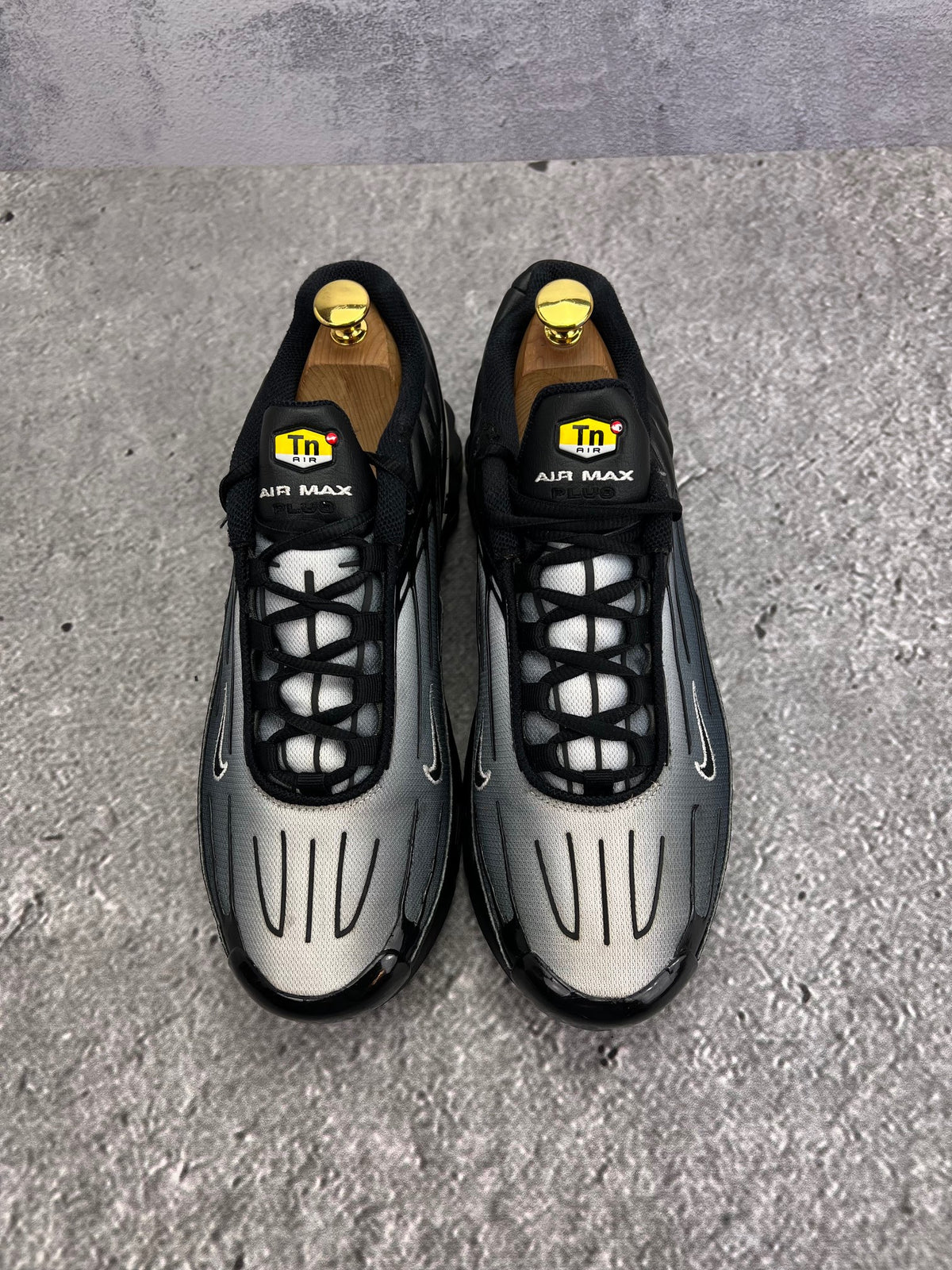Nike Air Max Plus 3 Black White — buty sportowe męskie w bardzo dobrym stanie rozmiar 44, podeszwa