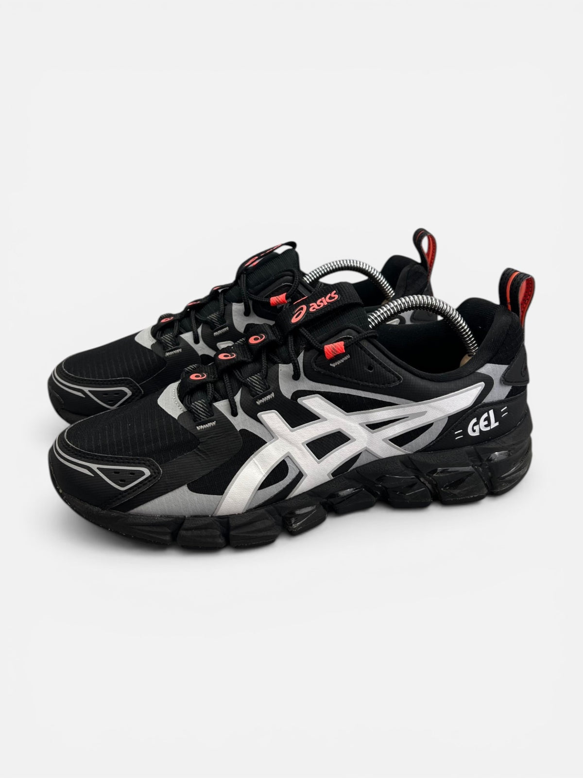 Asics GEL-Quantum 180 — buty sportowe męskie w bardzo dobrym stanie rozmiar 42.5, boczny profil