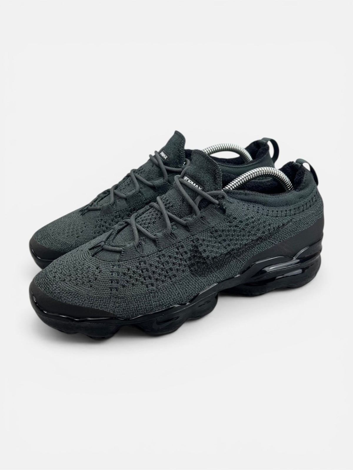 Nike Air VaporMax 2023 Flyknit Anthracite Black — buty sportowe męskie w bardzo dobrym stanie rozmiar 42.5, widok z boku