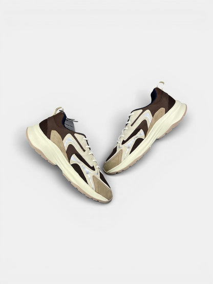 Pier One Sneakers — buty sportowe damskie nowe rozmiar 40, widok z góry na wewnętrzną stronę butów