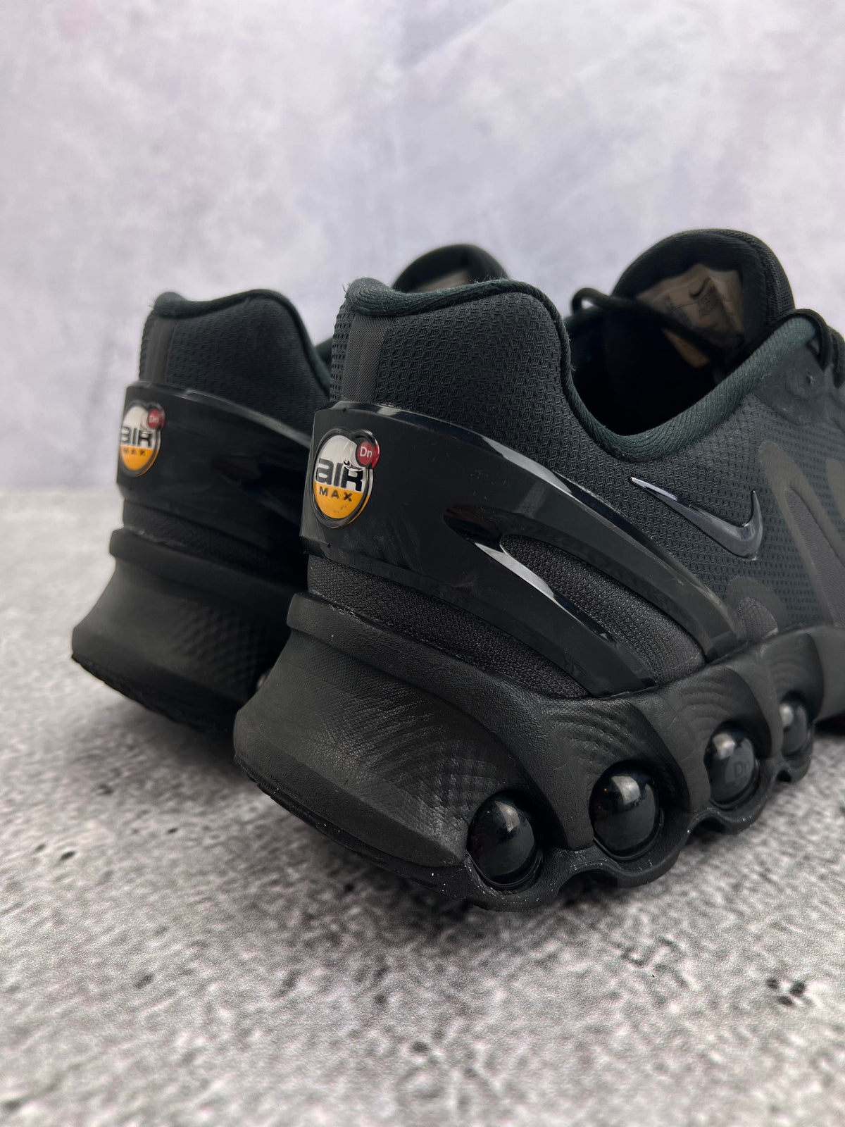 Nike Air Max Dn8 — buty sportowe męskie w bardzo dobrym stanie rozmiar 46, widok z góry