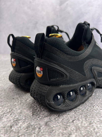 Nike Air Max Dn Roam Triple Black — buty sportowe męskie w bardzo dobrym stanie rozmiar 43, widok z góry