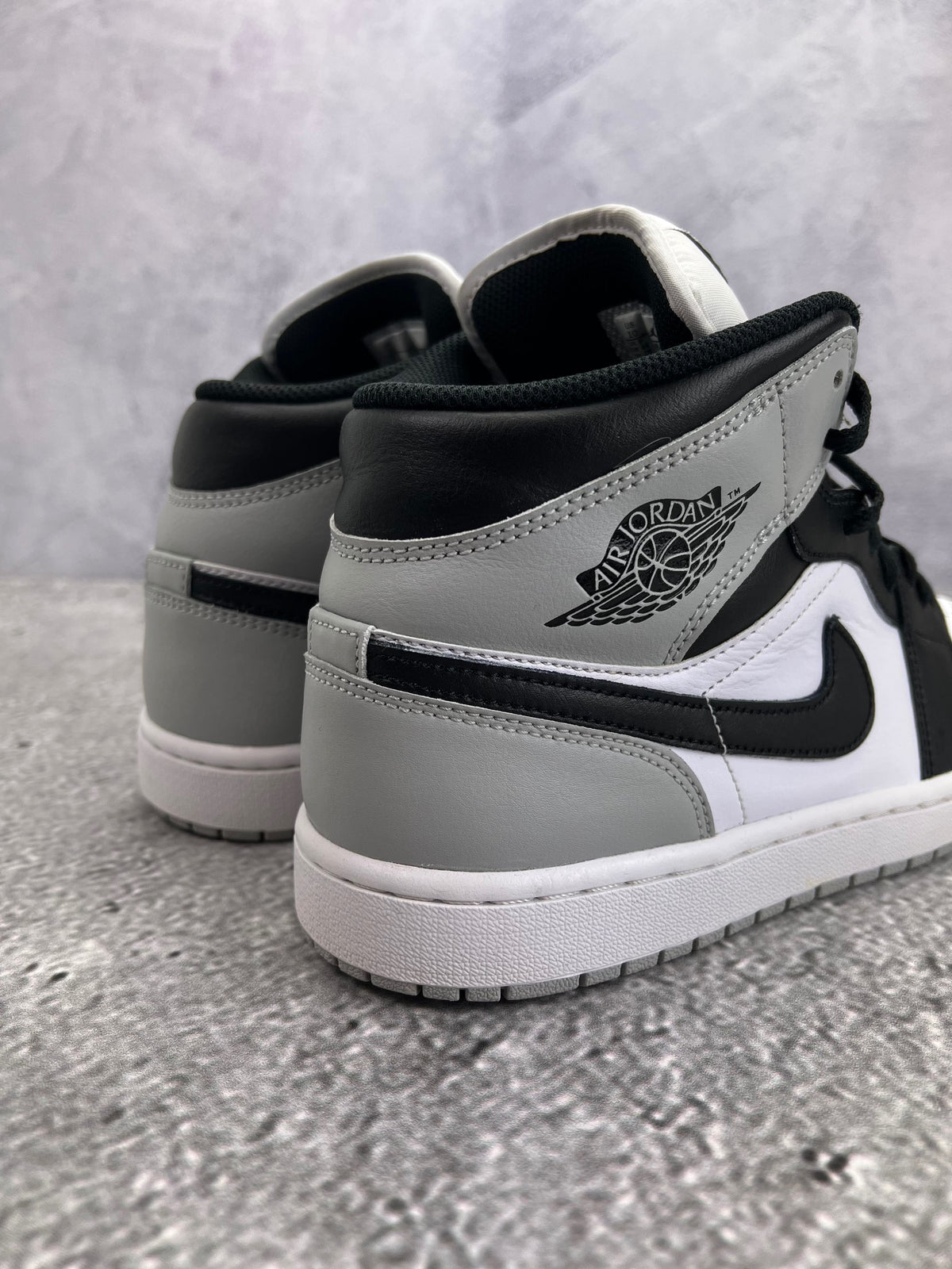 Jordan Air Jordan 1 Mid Barons — buty sportowe męskie w dobrym stanie rozmiar 44, widok z tyłu