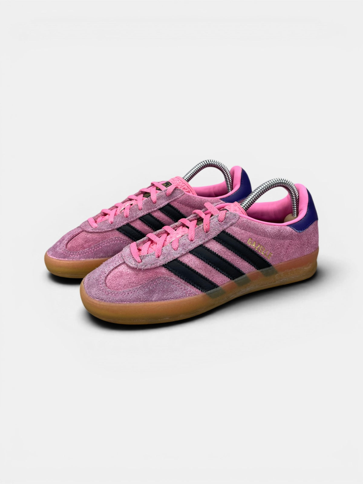 Adidas Gazelle Indoor Bliss Pink Purple — buty sportowe damskie w bardzo dobrym stanie rozmiar 36, widok z boku