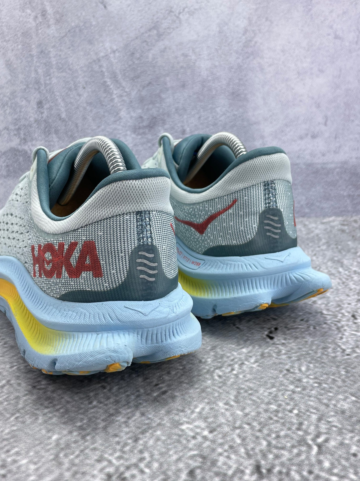 HOKA Kawana rozmiar 42