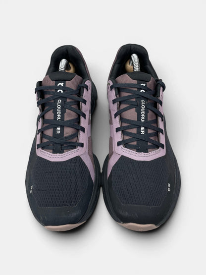On Cloudrunner — buty sportowe damskie w bardzo dobrym stanie rozmiar 38.5, widok z góry