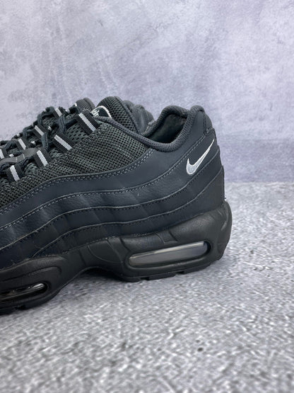 Nike Air Max 95 rozmiar 45