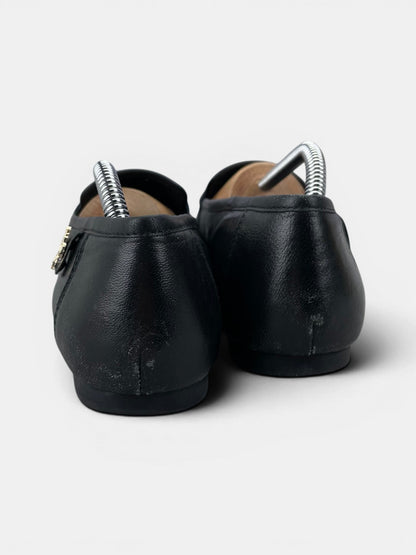 U.S. Polo Assn. Loafers — buty sportowe damskie w bardzo dobrym stanie rozmiar 40, widok z góry na wewnętrzną stronę butów