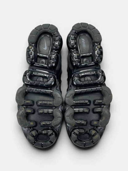 Nike Air VaporMax Plus Triple Black — buty sportowe męskie w bardzo dobrym stanie rozmiar 44, podeszwa
