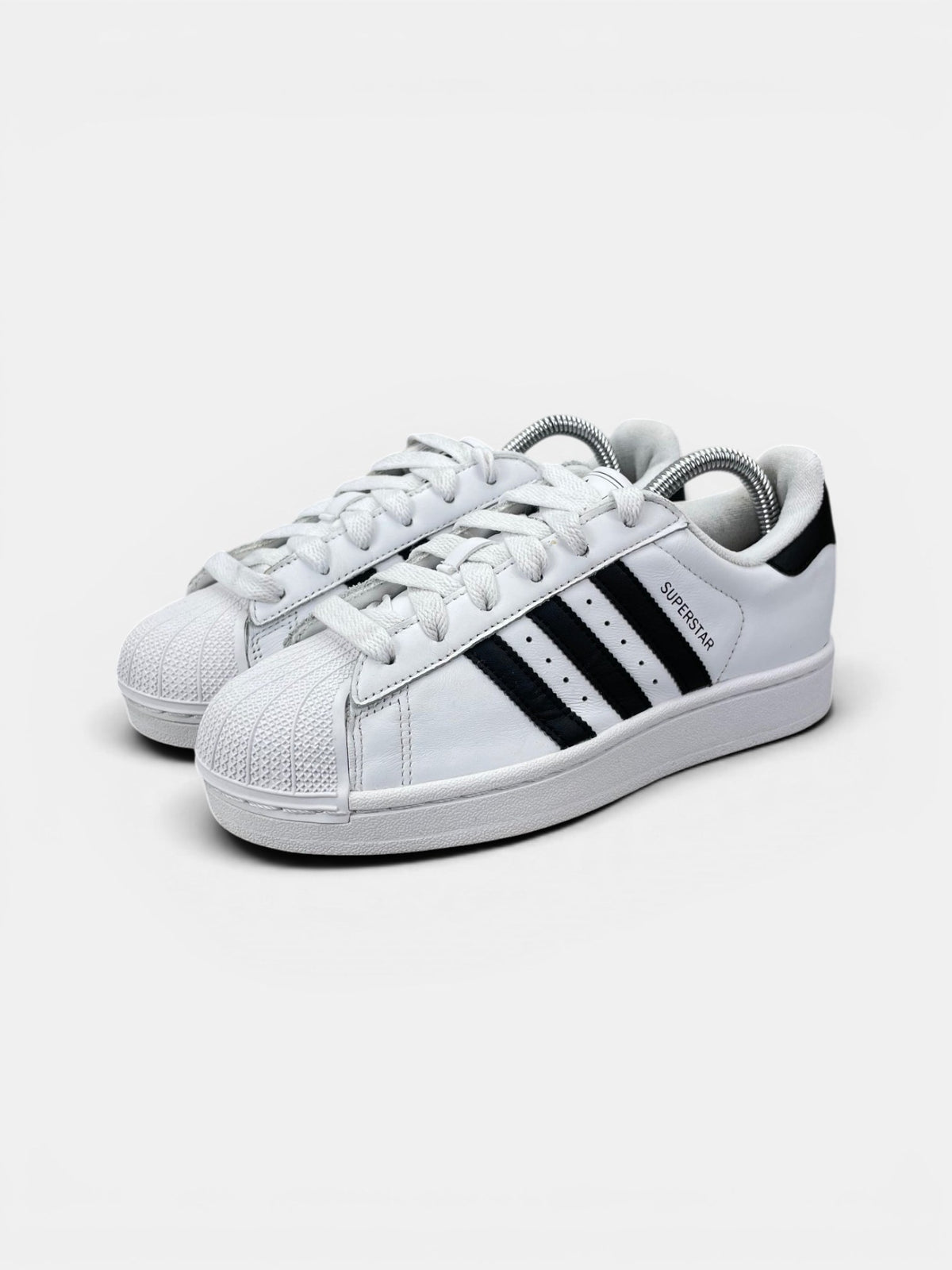 Adidas Superstar II — buty sportowe damskie w bardzo dobrym stanie rozmiar 36 2/3, widok z boku