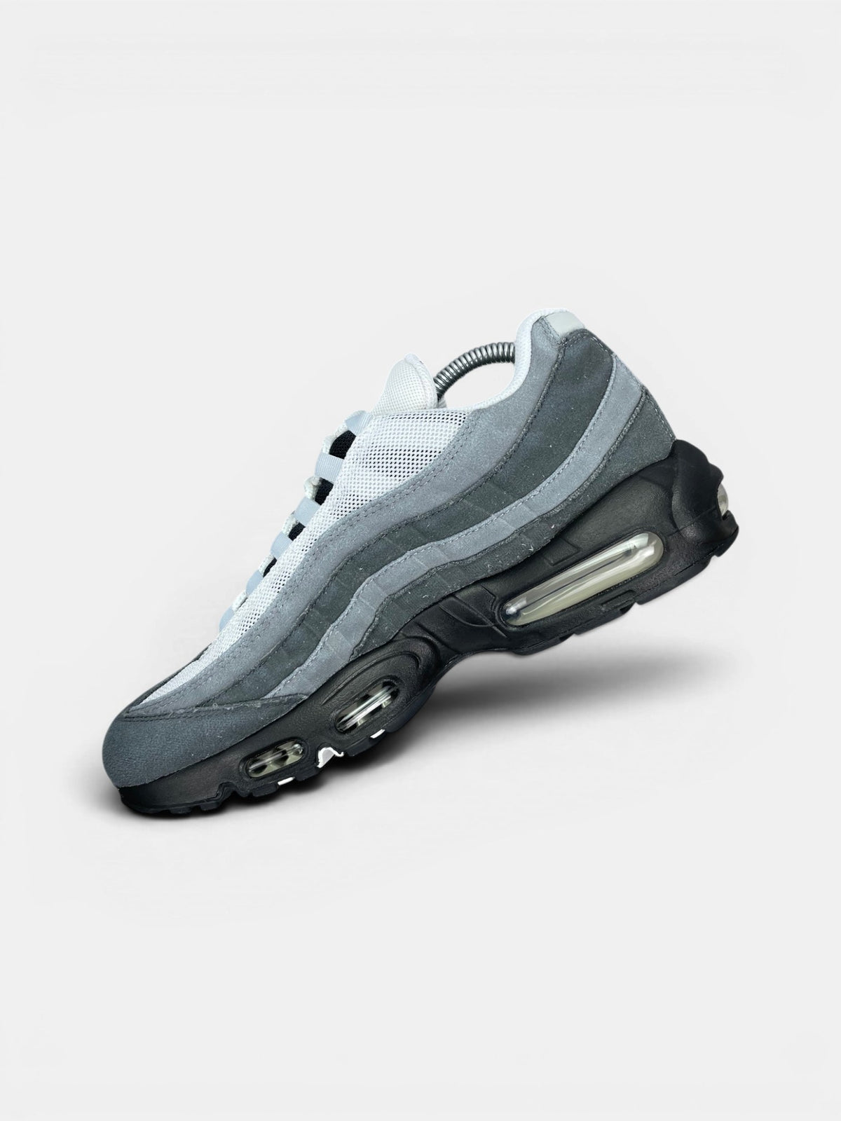 Nike Air Max 95 Jewel Grey — buty sportowe męskie w bardzo dobrym stanie rozmiar 42.5, wewnętrzny panel prawego buta