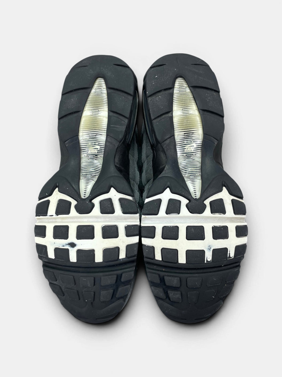Nike Air Max 95 Jewel Grey — buty sportowe męskie w bardzo dobrym stanie rozmiar 42.5, podeszwa