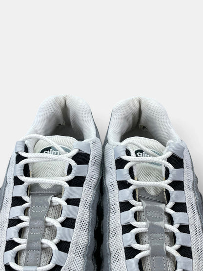 Nike Air Max 95 Jewel Grey — buty sportowe męskie w bardzo dobrym stanie rozmiar 42.5, zapiętki butów