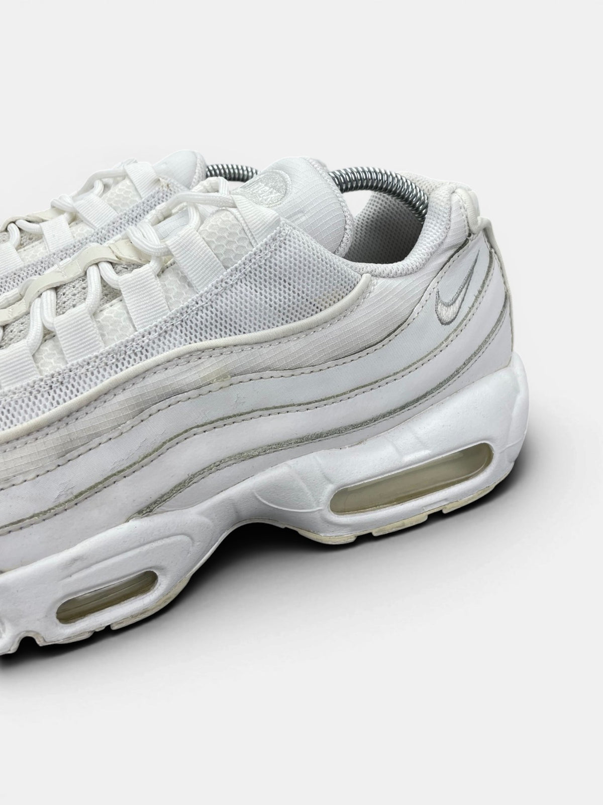 Nike Air Max 95 Essential Triple White — buty sportowe męskie w bardzo dobrym stanie rozmiar 43, opcjonalne zdjęcie 1