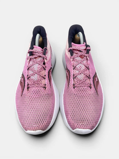 Saucony Sneakers — buty sportowe damskie w bardzo dobrym stanie rozmiar 42, widok z góry
