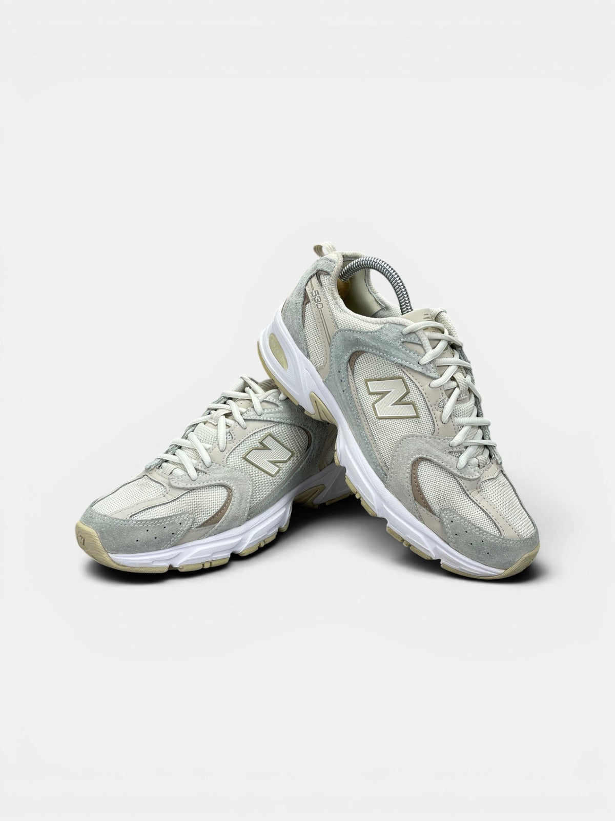New Balance 530 — buty sportowe damskie w bardzo dobrym stanie rozmiar 40.5, boczny profil