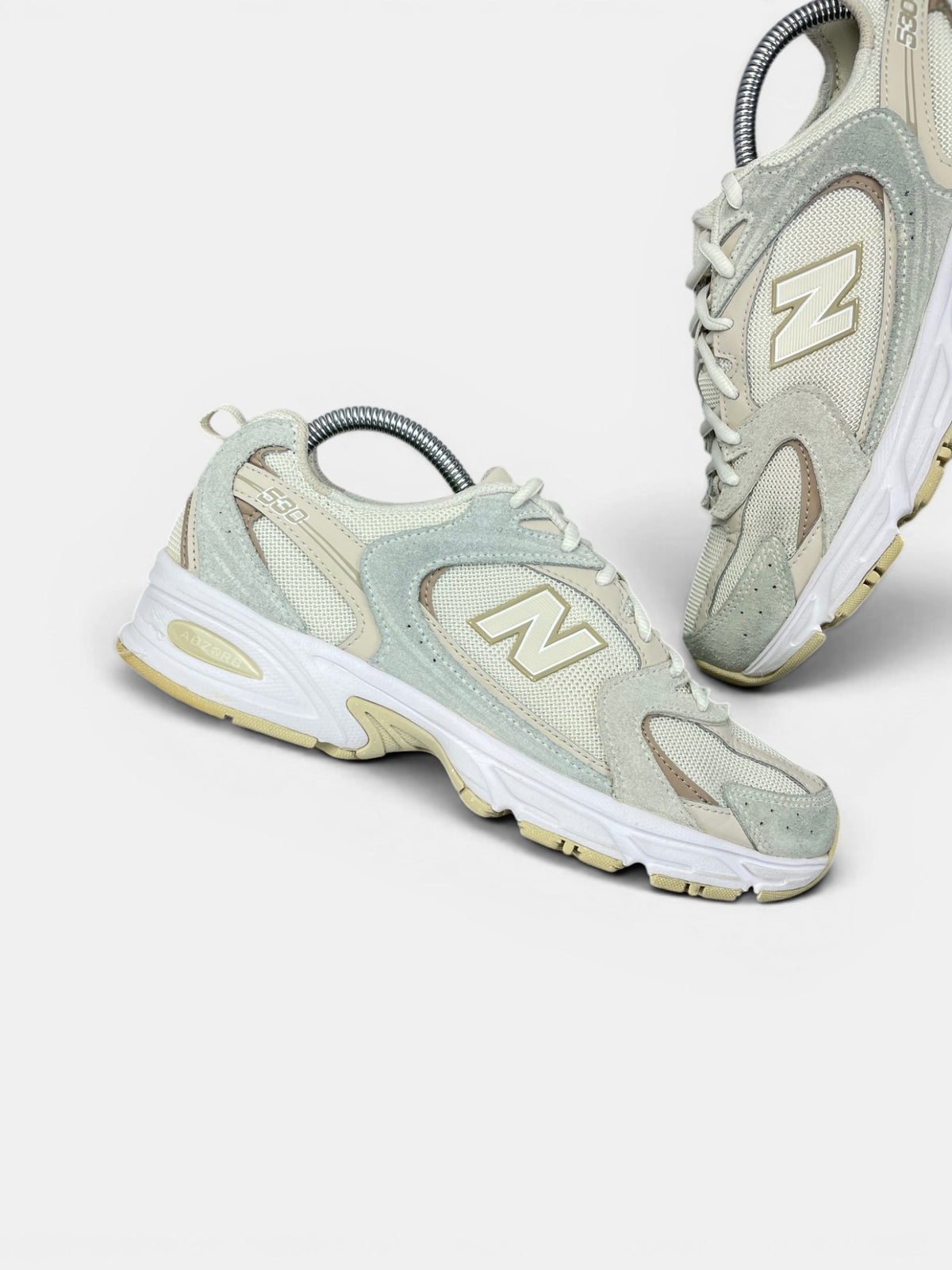 New Balance 530 — buty sportowe damskie w bardzo dobrym stanie rozmiar 40.5, zewnętrzny panel prawego buta