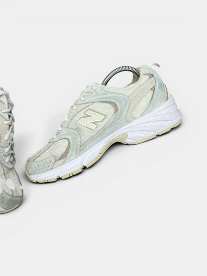 New Balance 530 — buty sportowe damskie w bardzo dobrym stanie rozmiar 40.5, wewnętrzny panel prawego buta