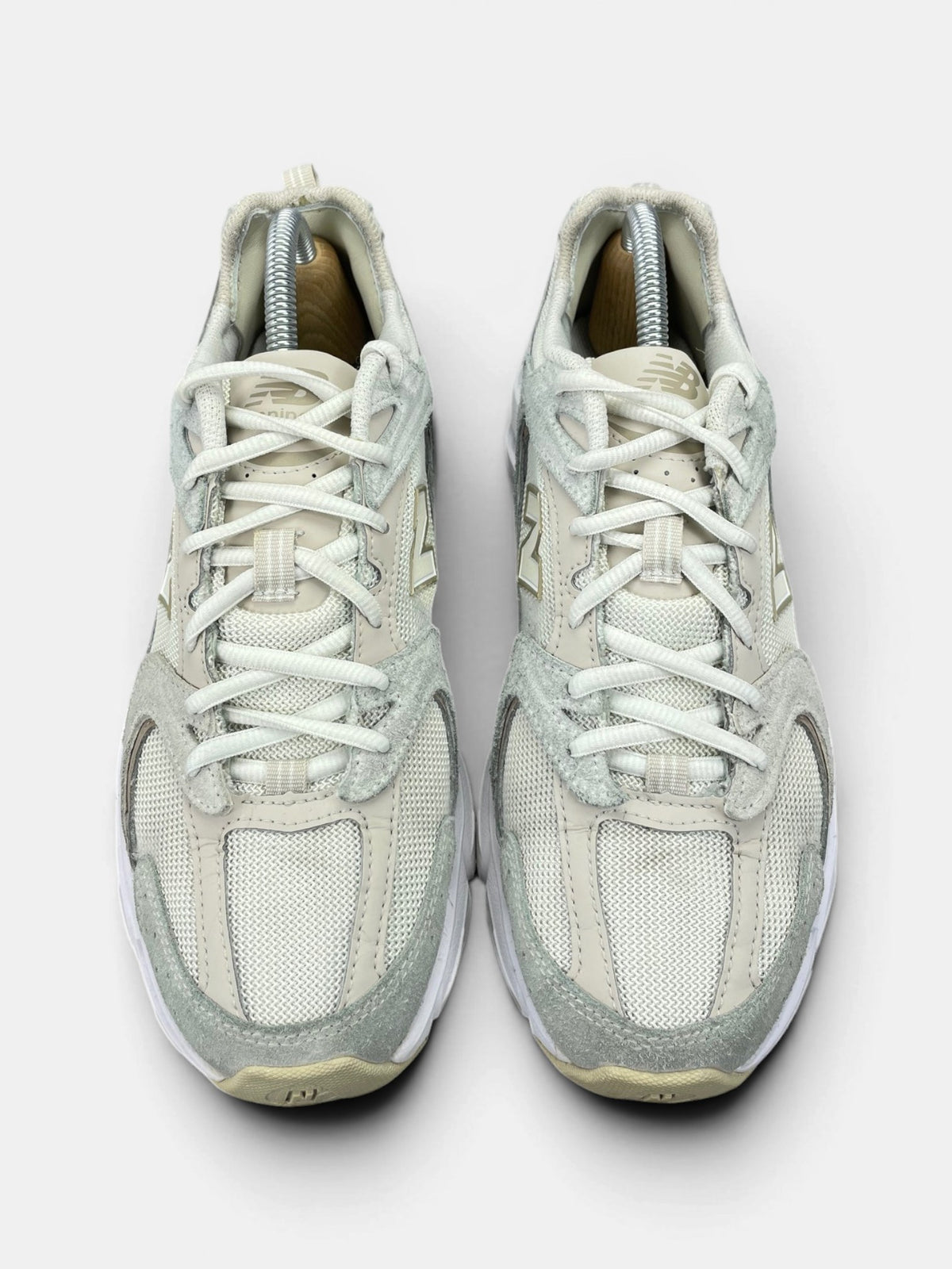New Balance 530 — buty sportowe damskie w bardzo dobrym stanie rozmiar 40.5, widok z góry