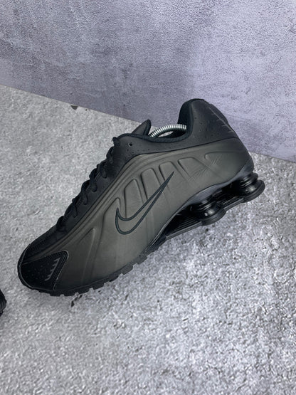 Nike Shox R4 rozmiar 45