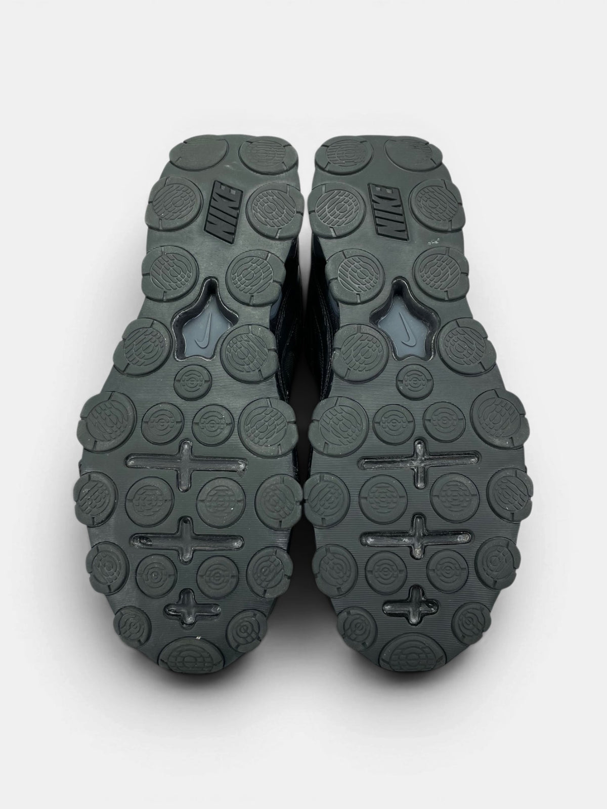 Nike Reax 8 TR Black — buty sportowe męskie w bardzo dobrym stanie rozmiar 44.5, podeszwa