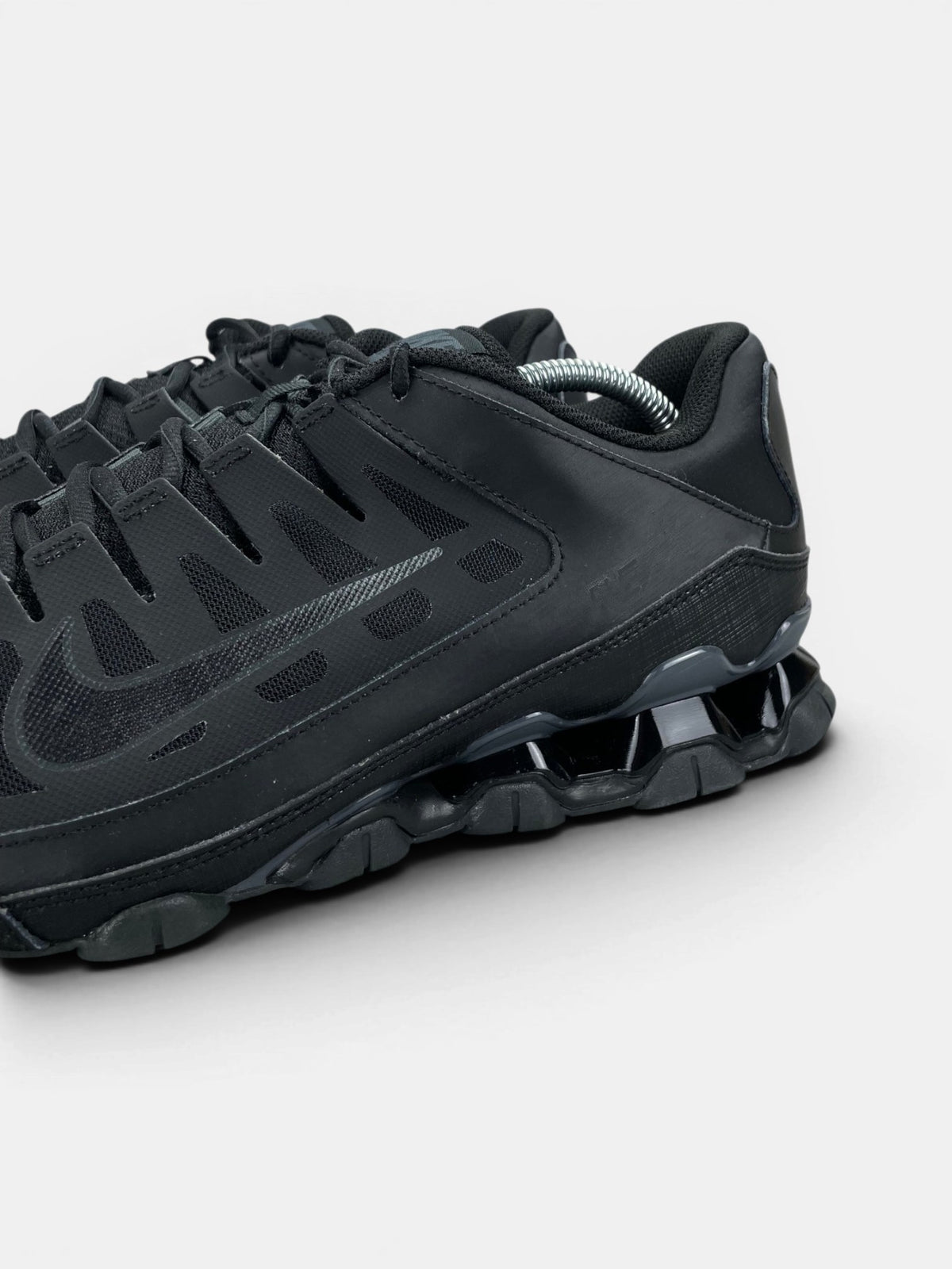 Nike Reax 8 TR Black — buty sportowe męskie w bardzo dobrym stanie rozmiar 44.5, opcjonalne zdjęcie 1