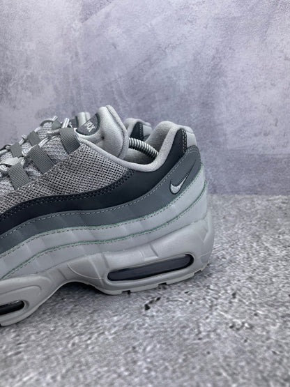 Nike Air Max 95 rozmiar 45