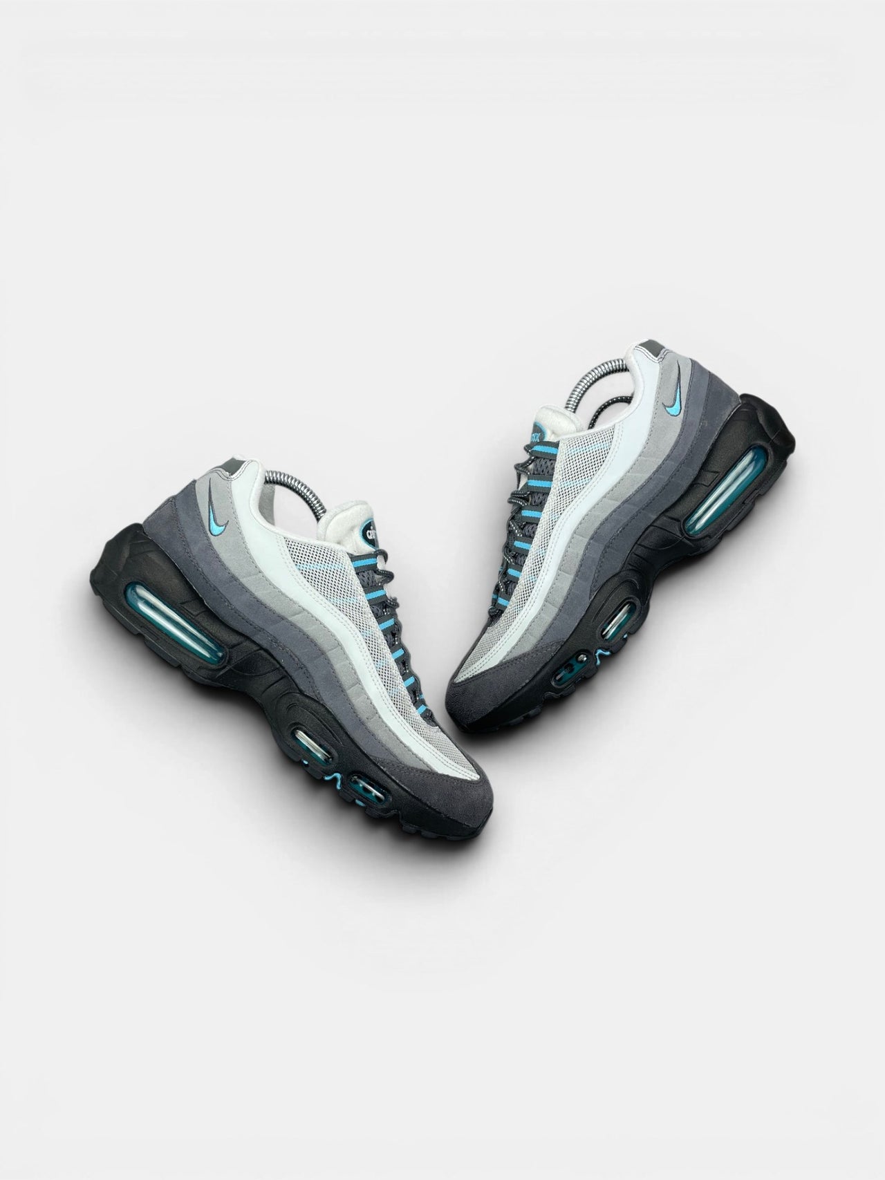 Nike Air Max 95 Baltic Blue — buty sportowe męskie w bardzo dobrym stanie rozmiar 42, para butów