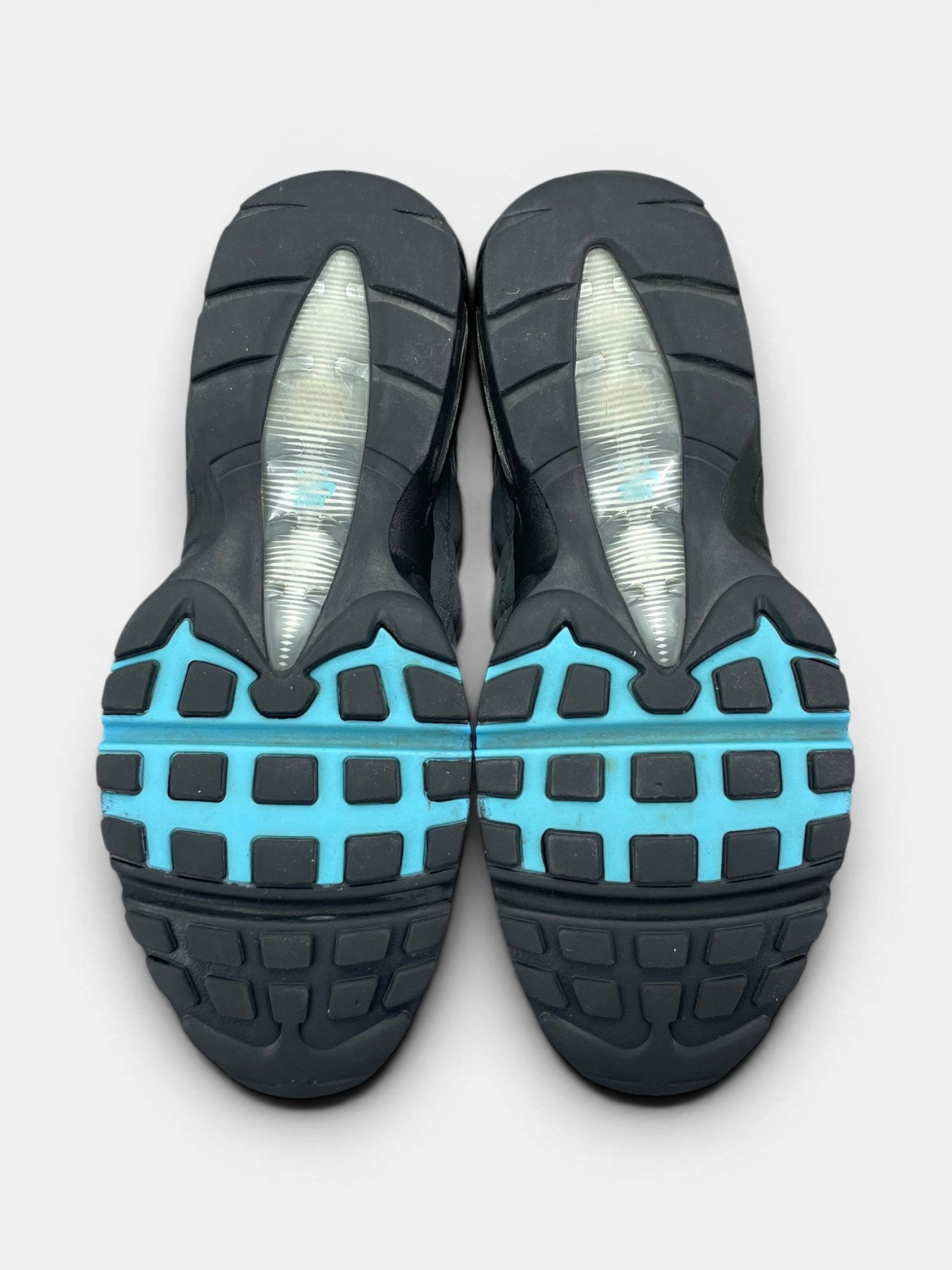 Nike Air Max 95 Baltic Blue — buty sportowe męskie w bardzo dobrym stanie rozmiar 42, podeszwa