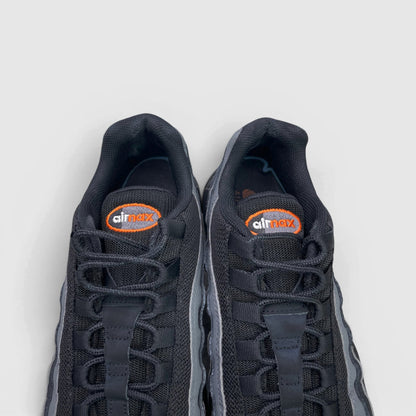 Nike Air Max 95 Black/Grey Safety Orange — buty sportowe męskie w bardzo dobrym stanie rozmiar 44, język buta