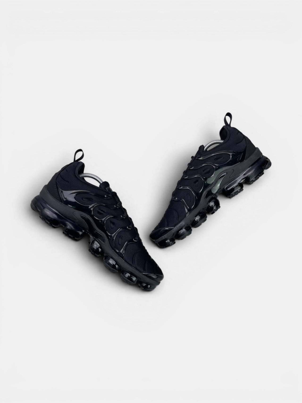 Nike Air VaporMax Plus Triple Black — buty sportowe męskie w bardzo dobrym stanie rozmiar 43, para butów