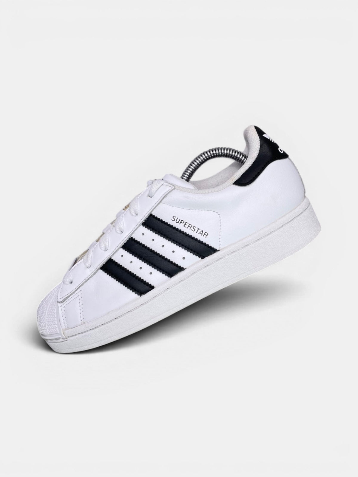 Adidas Superstar II Cloud White Black — buty sportowe damskie w bardzo dobrym stanie rozmiar 38, boczny profil, lewa strona