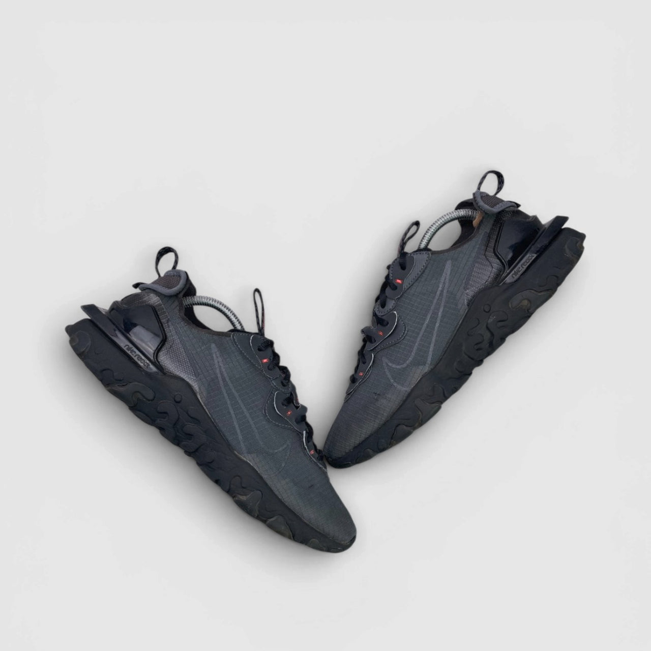 Nike React Vision Anthracite — buty sportowe męskie w bardzo dobrym stanie rozmiar 44, widok z góry