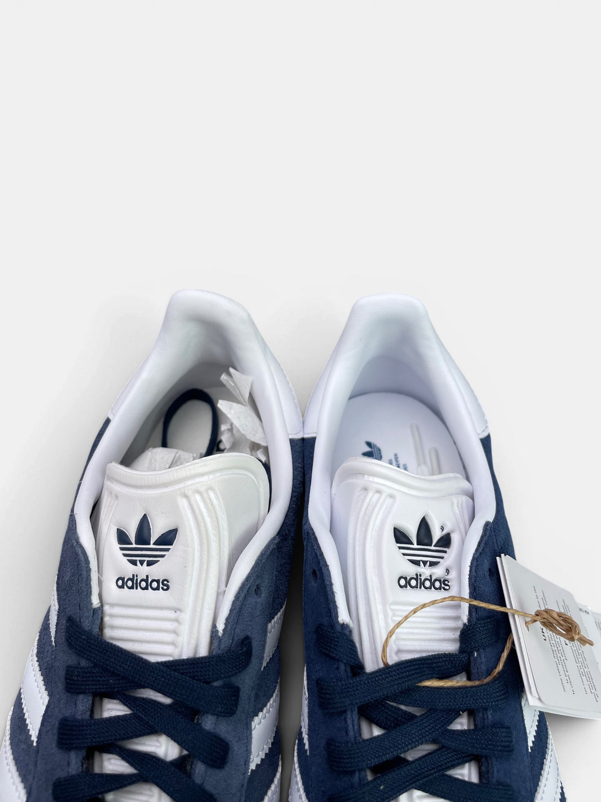 Adidas Gazelle — buty sportowe damskie nowe rozmiar 38 2/3, wkładka
