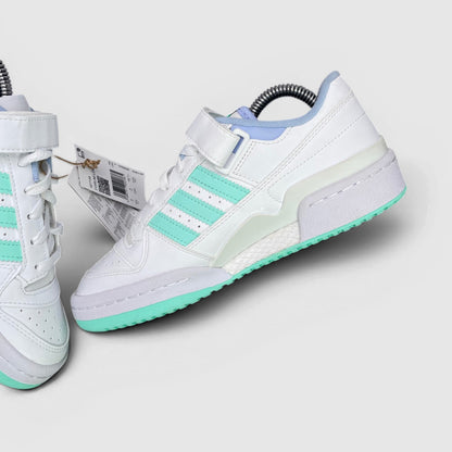 Adidas Forum Low — buty sportowe damskie nowe rozmiar 36 2/3, boczny profil, prawa strona