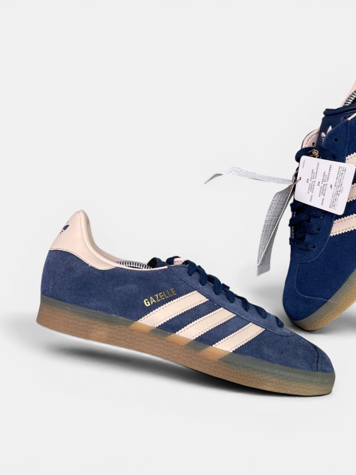 Adidas Gazelle — buty sportowe męskie nowe rozmiar 42, boczny profil, prawa strona