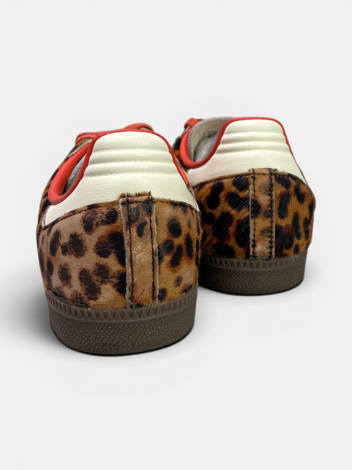 Adidas Samba — buty sportowe damskie w bardzo dobrym stanie rozmiar 40 2/3, widok z tyłu