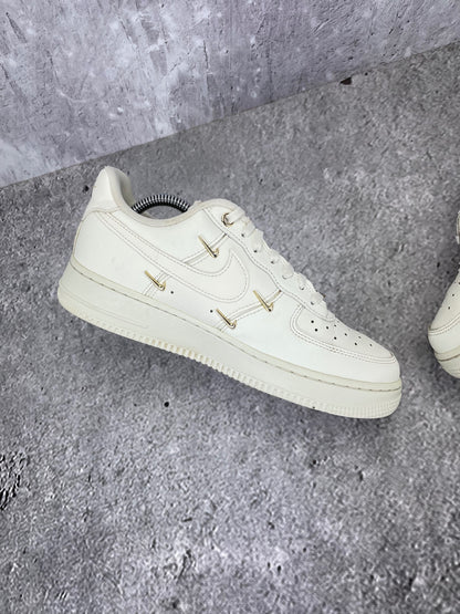 Nike Air Force 1 Low rozmiar 39