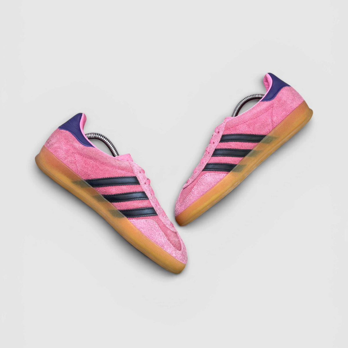 Adidas Gazelle Indoor Bliss Pink Purple — buty sportowe damskie w bardzo dobrym stanie rozmiar 39 1/3, para butów