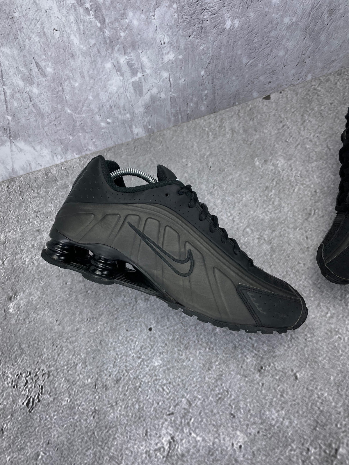 Nike Shox R4 rozmiar 42