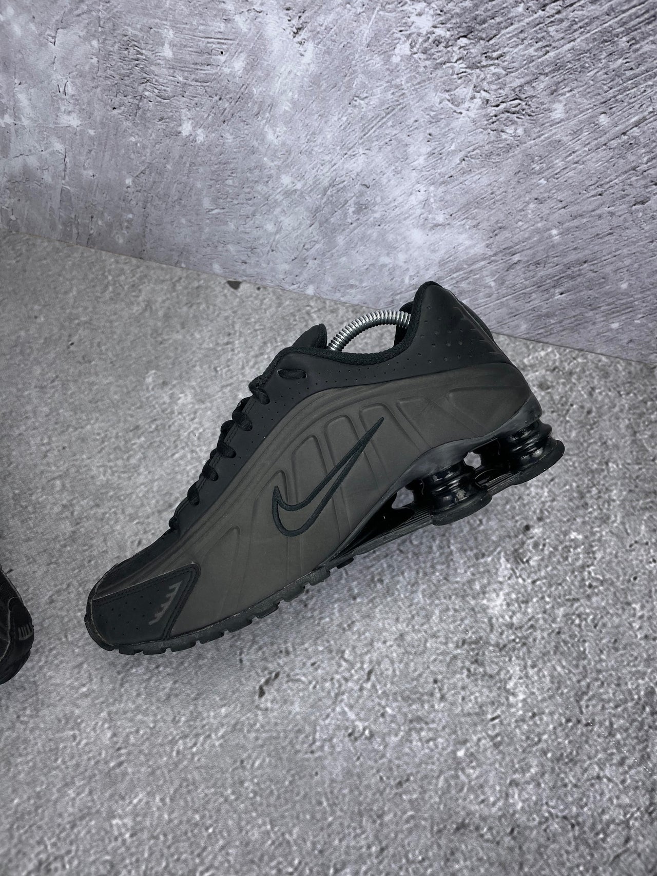 Nike Shox R4 rozmiar 42