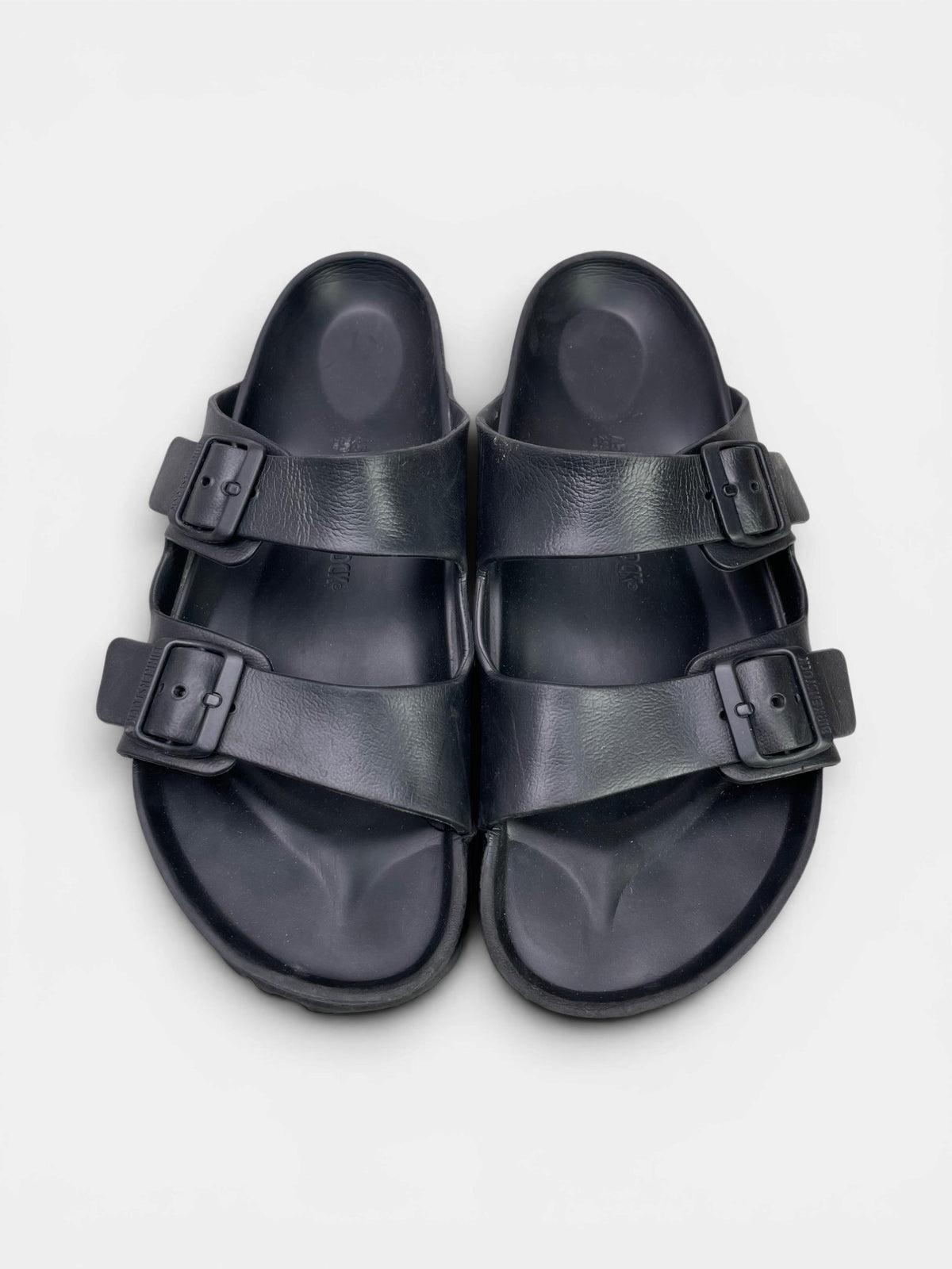 Birkenstock Arizona — klapki męskie w bardzo dobrym stanie rozmiar 45, widok z góry