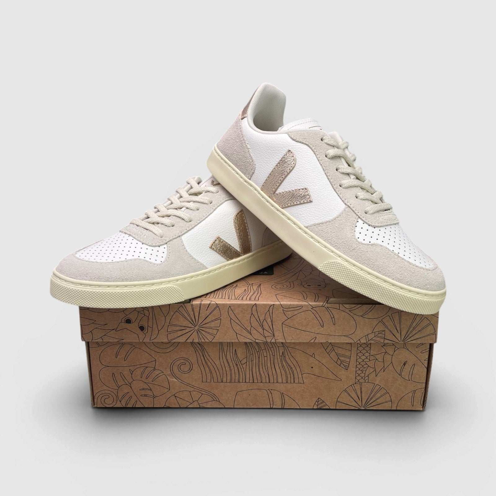 Veja Small V-10 — buty sportowe damskie nowe rozmiar 34, para butów